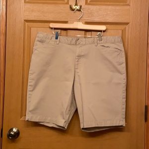 Eddie Bauer LegendWash Khaki Shorts Size 20